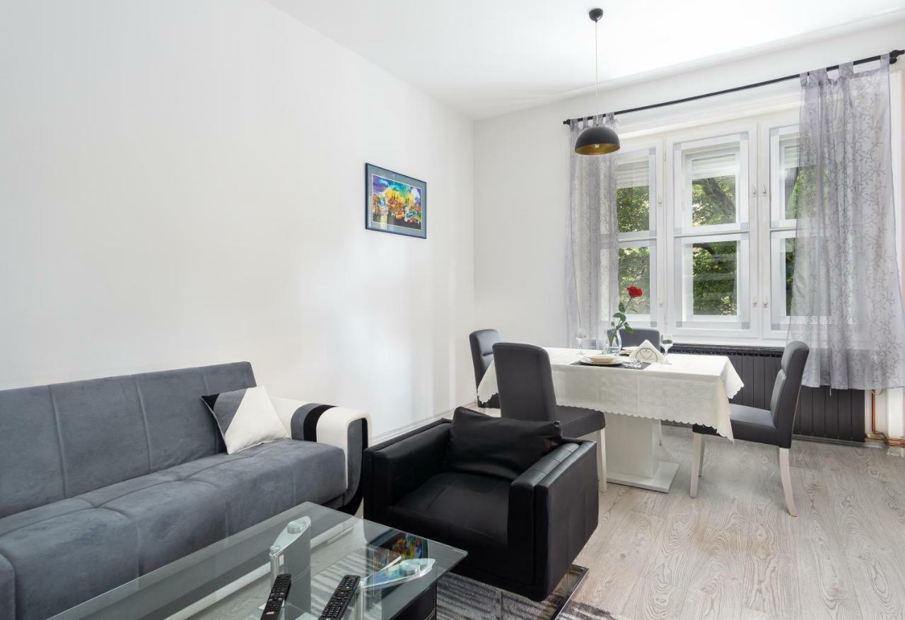Apartman Ambasador Zagreb Exterior foto